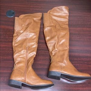 Cognac Boots